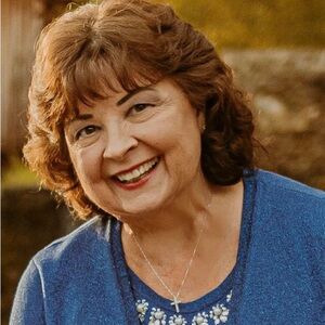 Meet your Posher, Myra